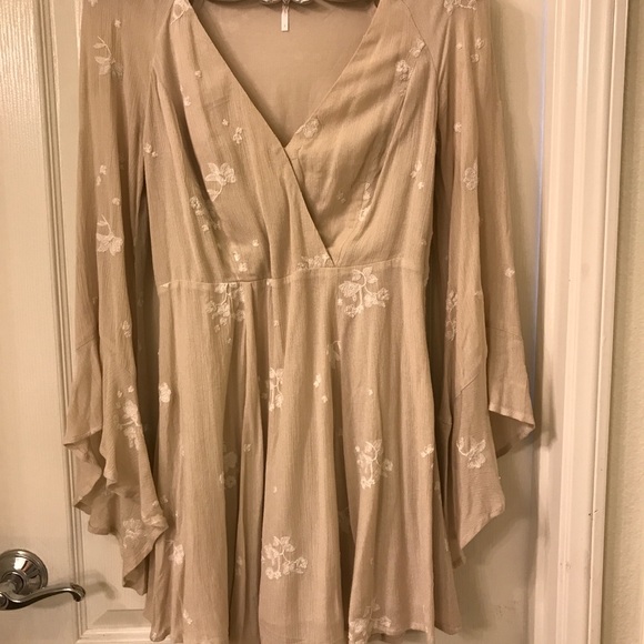 Free People bell sleeved embroidered beige dress - Picture 3 of 4